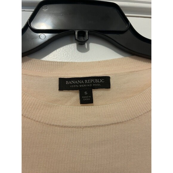 Banana Republic Peach Sweater Women’s Small Merino Wool Long Sleeve Lightweight - Picture 2 of 5
